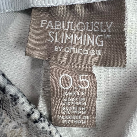 Chico’s Fabulously Slimming Ankle Reptile/Snake Print Stretch Pants-Sz 0.5 (S/6) - Picture 10 of 11